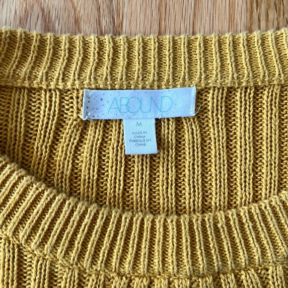 Women’s Yellow Crop Knit Sweater - Picture 2 of 2